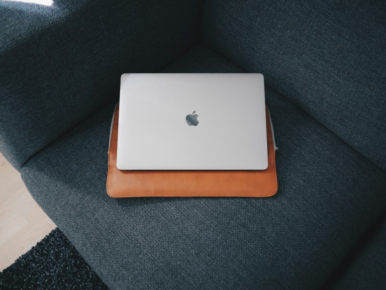 How to Choose the Perfect Laptop Stand for Comfort