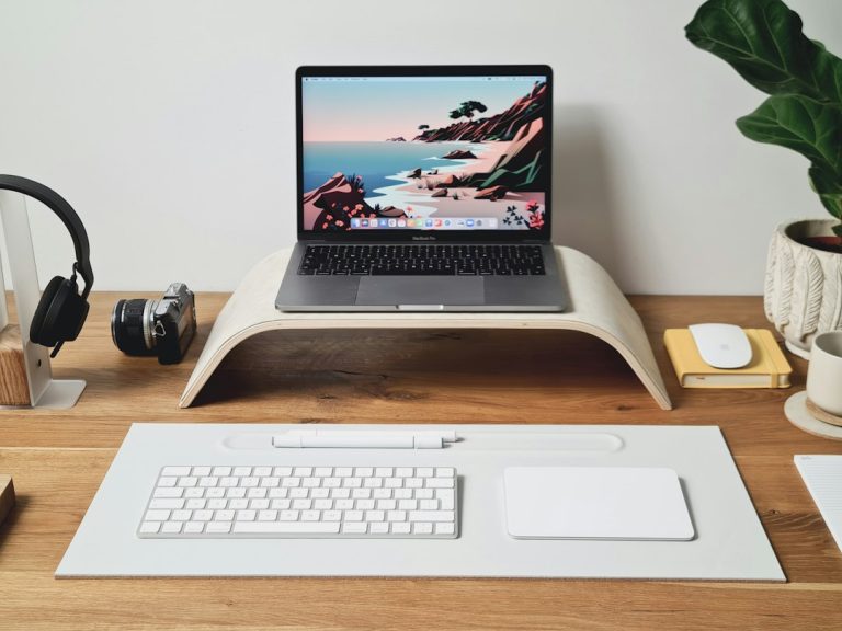 The Ultimate Guide to Laptop Stands for Every User